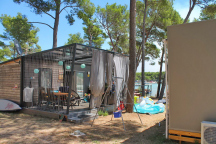 Camping Pasman **** Mobilhomes