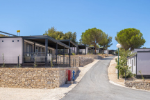 Camp Adriatic *** 4B Mobilhomes